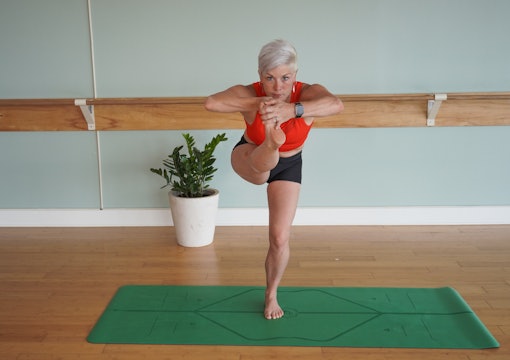 Embracing Change-Vinyasa Yoga w/ Jill (Level 2)