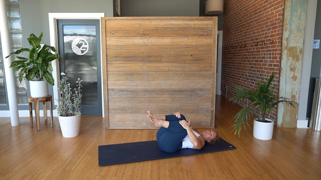 Pilates Mat - Glutes, Hips, and Hamstrings with Glenna Asmus (Level 1/2)