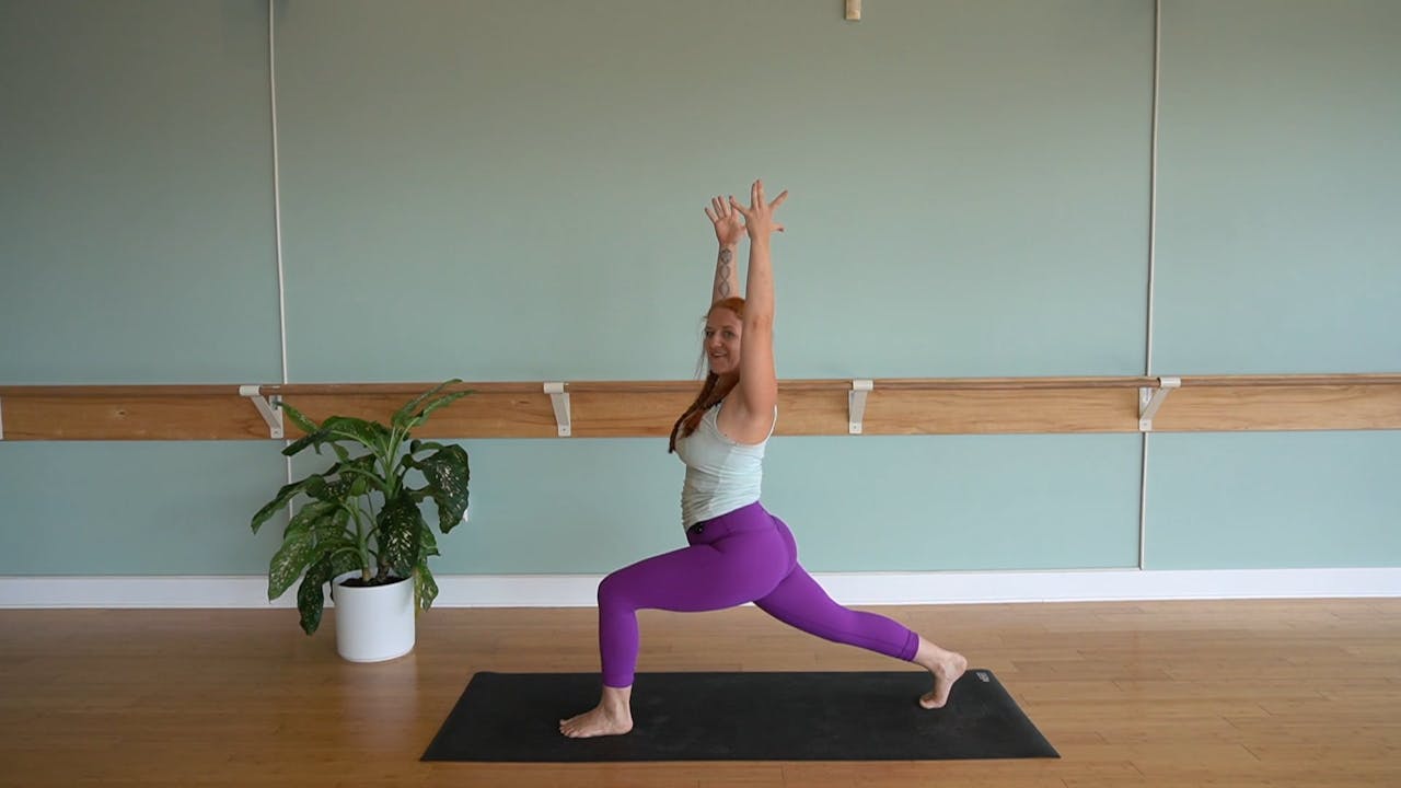 Dynamic Vinyasa Flow with Alexa Halstead (Level 2) - 30 Minutes