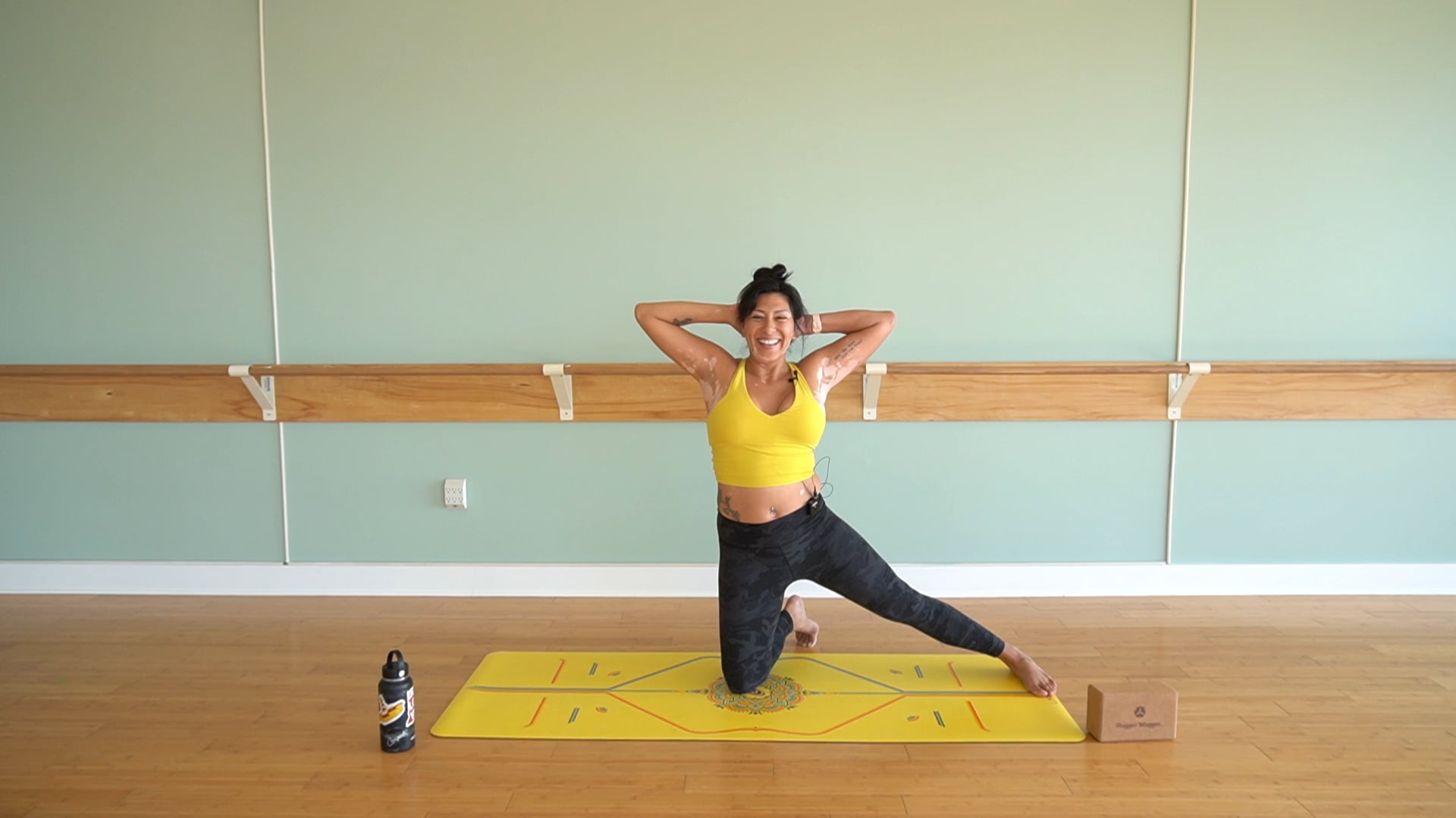 Forearm Stand & Crow Variations- Vinyasa Yoga w/ Yvonne (Level 2/3)