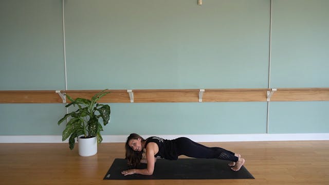 Express Workout- Pilates Mat w/ Maria...