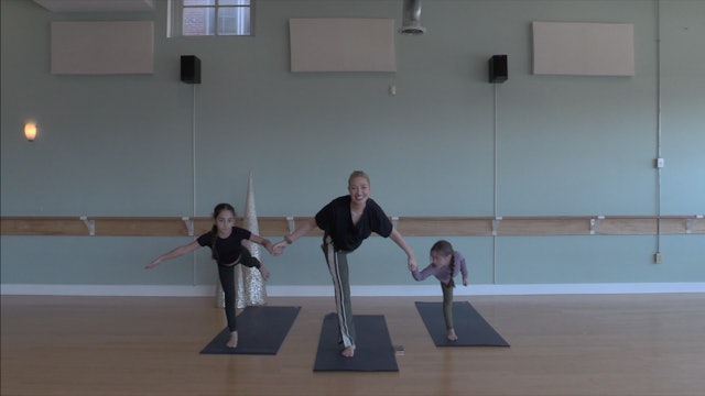 Kids Yoga Holiday Edition- w/ Andrea, Adriana, and Zara 