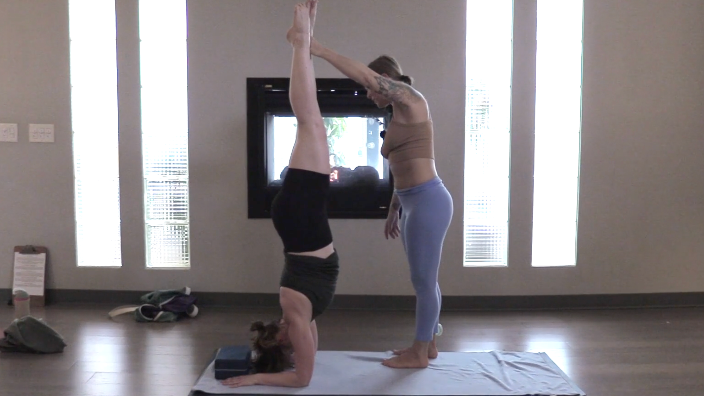 Shoulder Support and Stability- Vinyasa Yoga w/ Megan (Level 2)