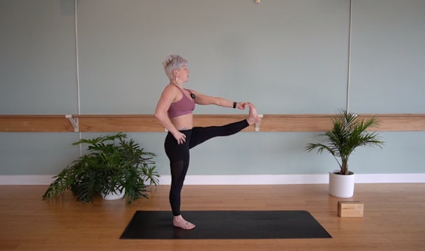 Balance & Core Strength- Vinyasa Yoga w/ Jill (Level 2)
