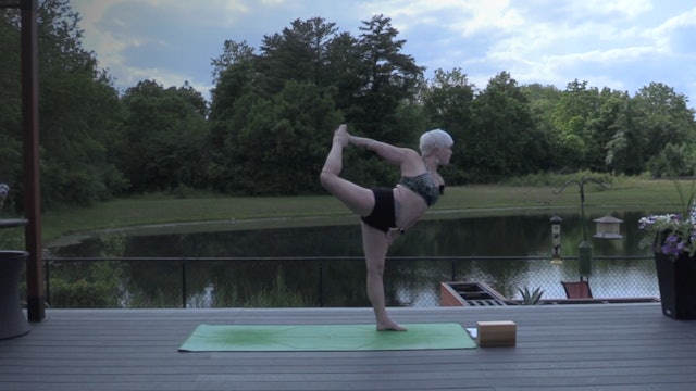 Ajna Chakra Flow- Vinyasa Yoga w/ Jill (Level 2/3)