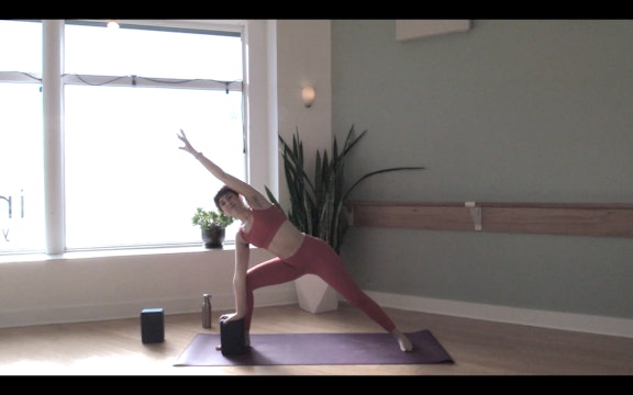 Side Body Stretch- Vinyasa Yoga w/ Bekah (Level 1)