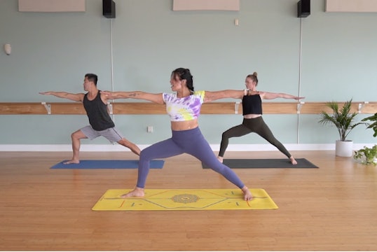 Power and Poise- Vinyasa Yoga w/ Yvonne (Level 2)
