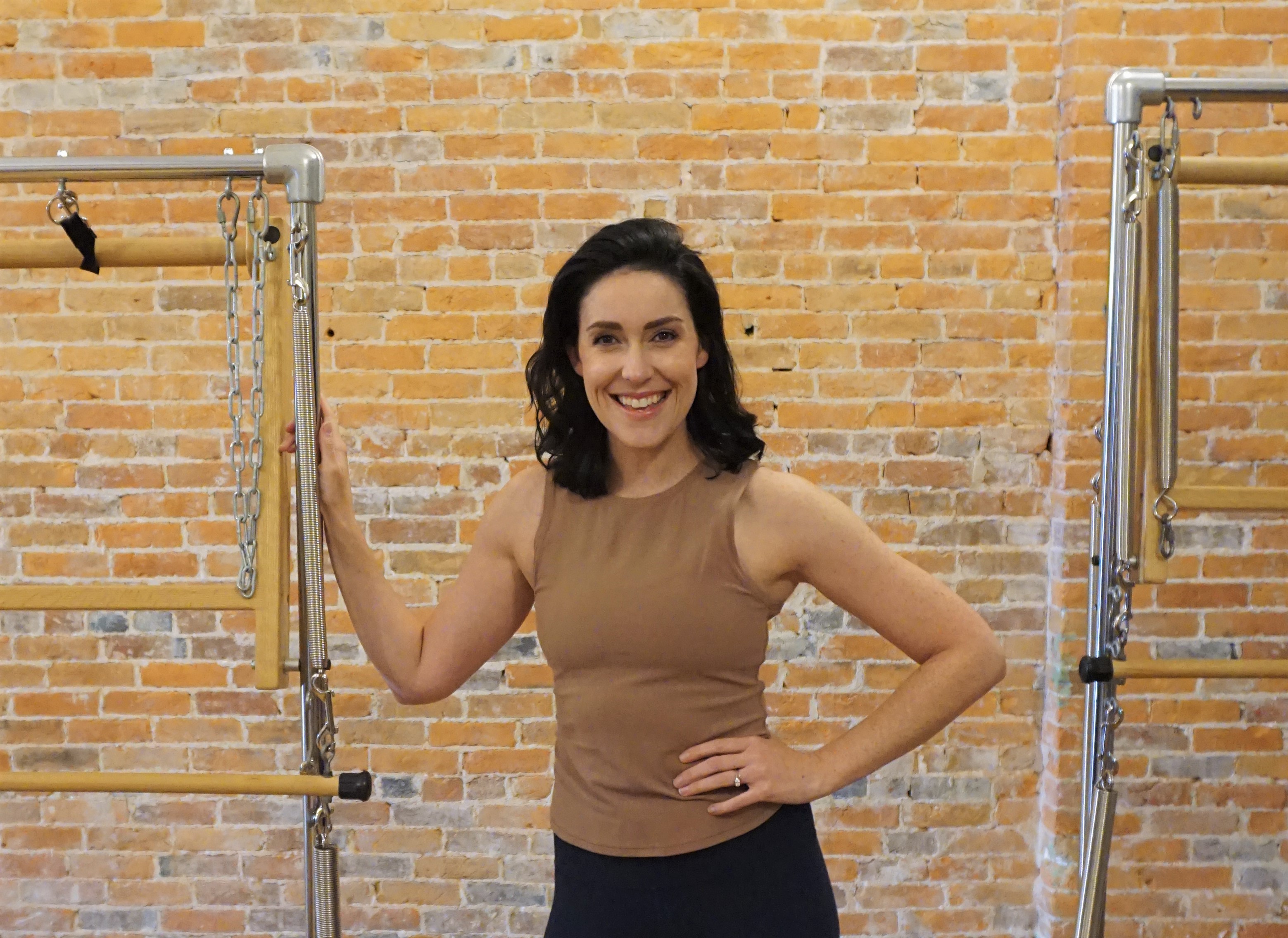 Pilates Mat- Contemporary Pilates w/ Rachel (Level 1)