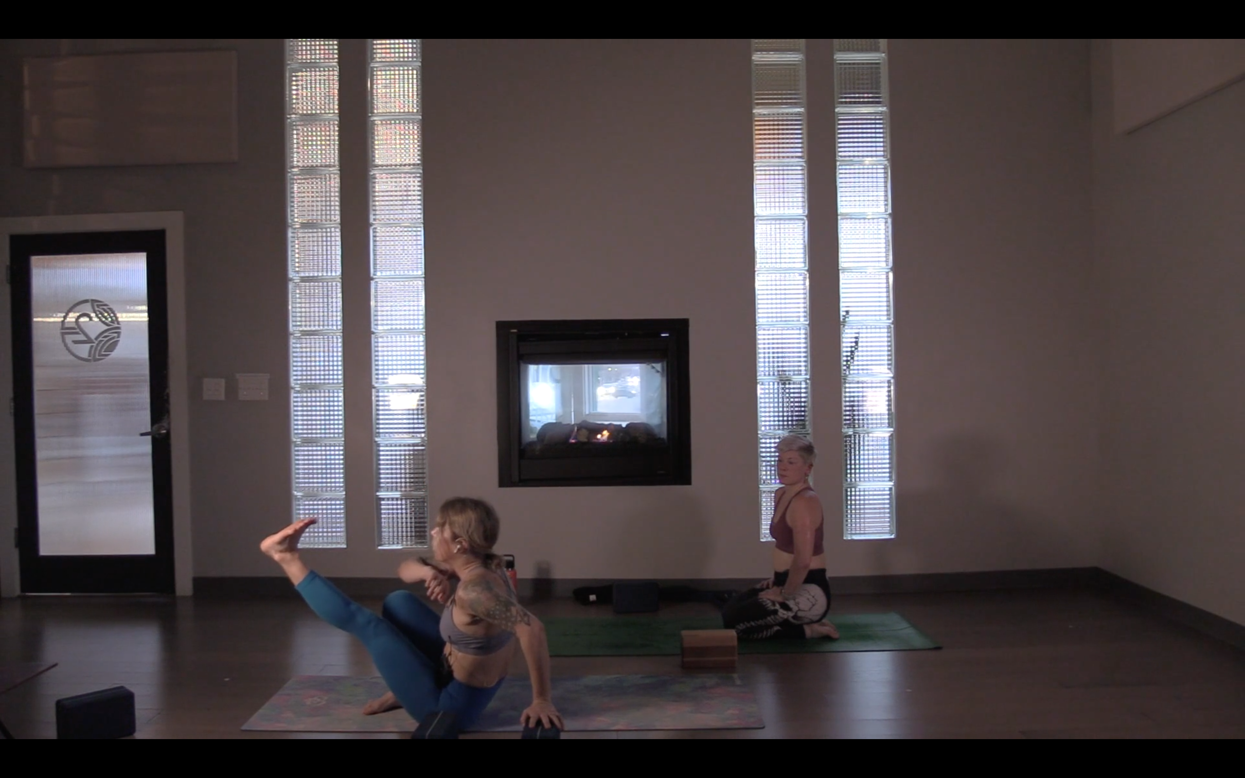 Lower Body Grounding- Vinyasa Yoga w/ Megan Z. (Level 2)