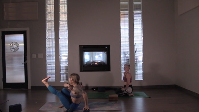 Lower Body Grounding- Vinyasa Yoga w/ Megan Z. (Level 2)