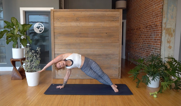 Flow Focus- Pilates Mat w/ Glenna (Level 2)