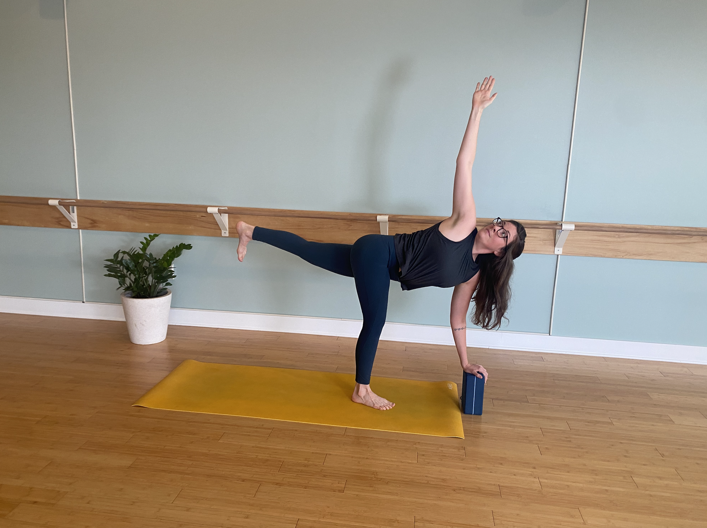  Finding Balance in Twists- Vinyasa Yoga w/ Brittany K. (Level 2)