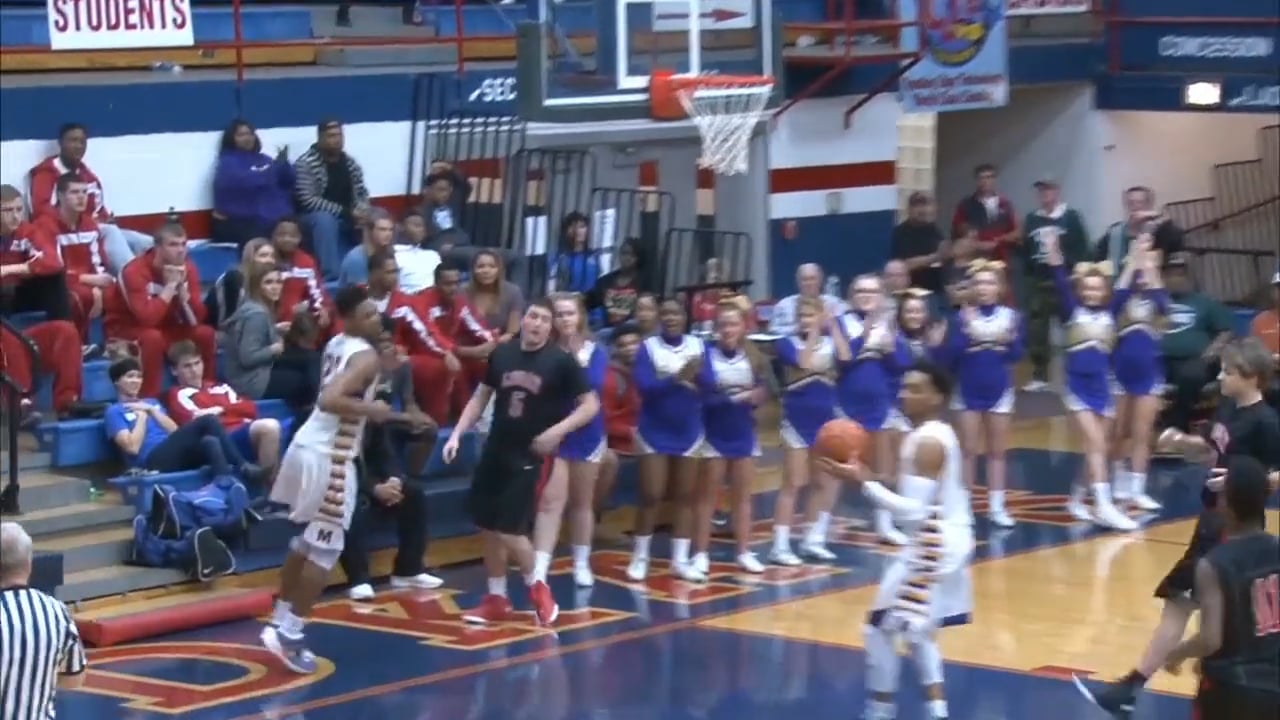 2016 Highlights Marion's Reggie Jones Dunk