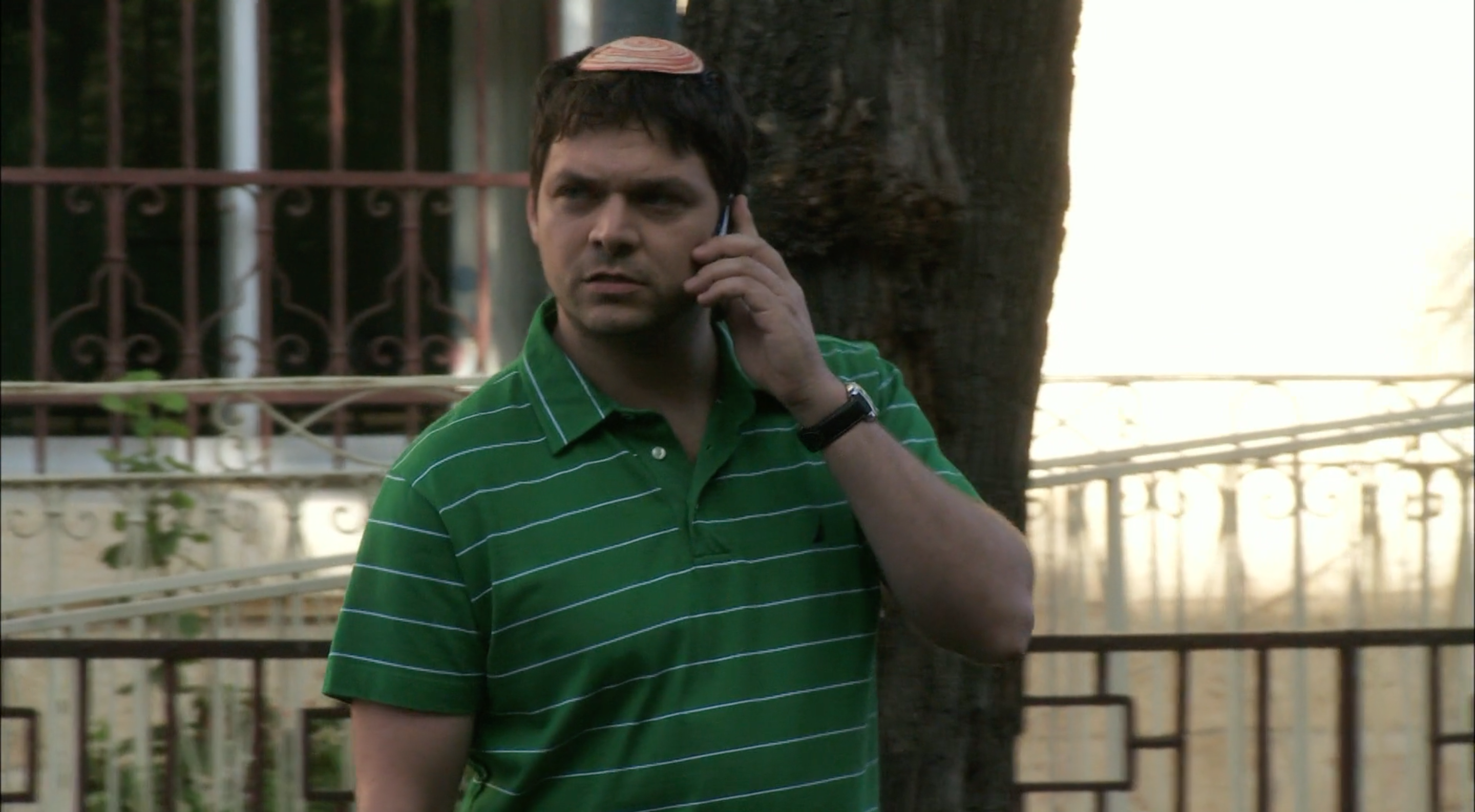 Srugim - Season 2, Episode 5 - A Third of Paradise