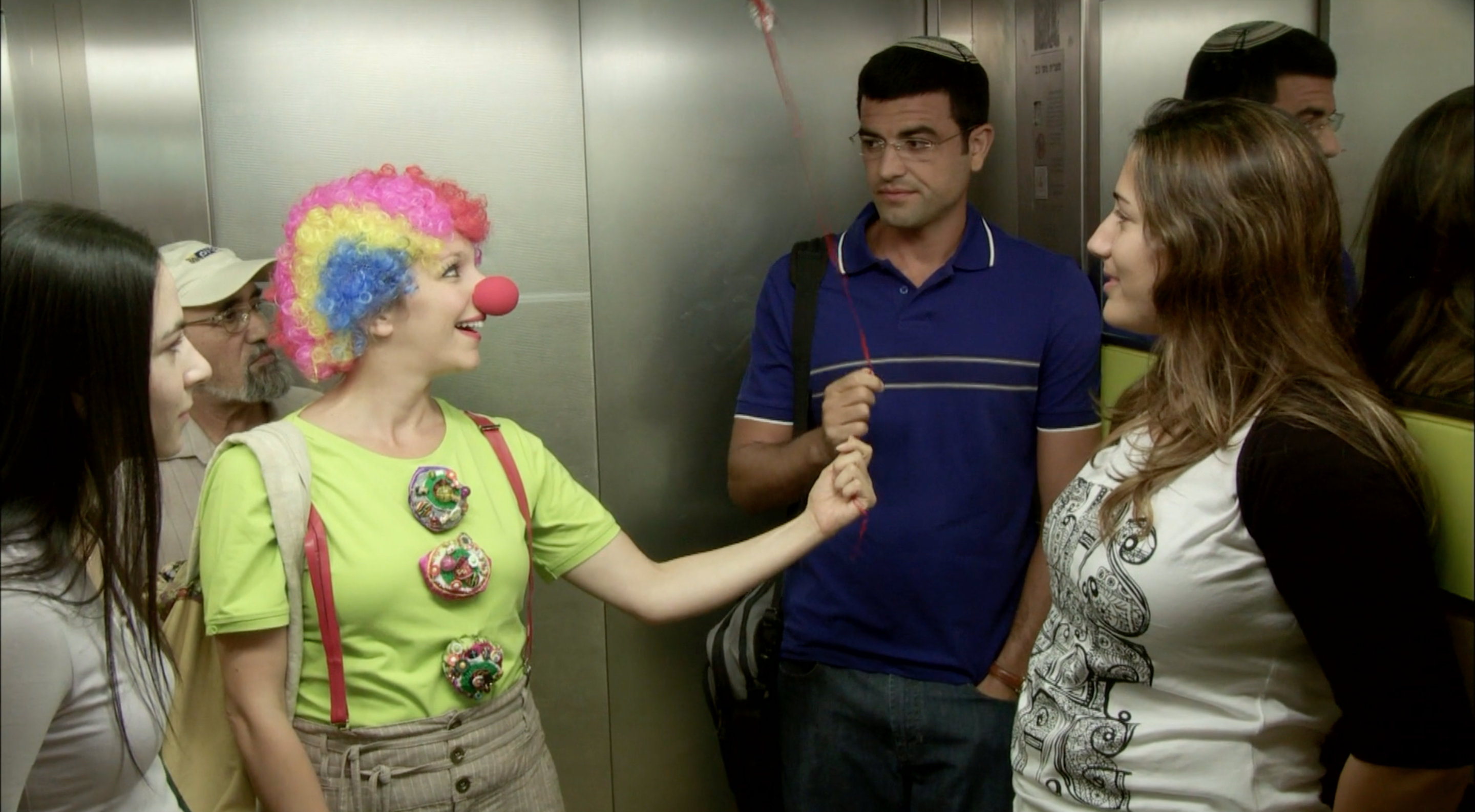 Srugim - Season 2, Episode 9 - Divine Intervention