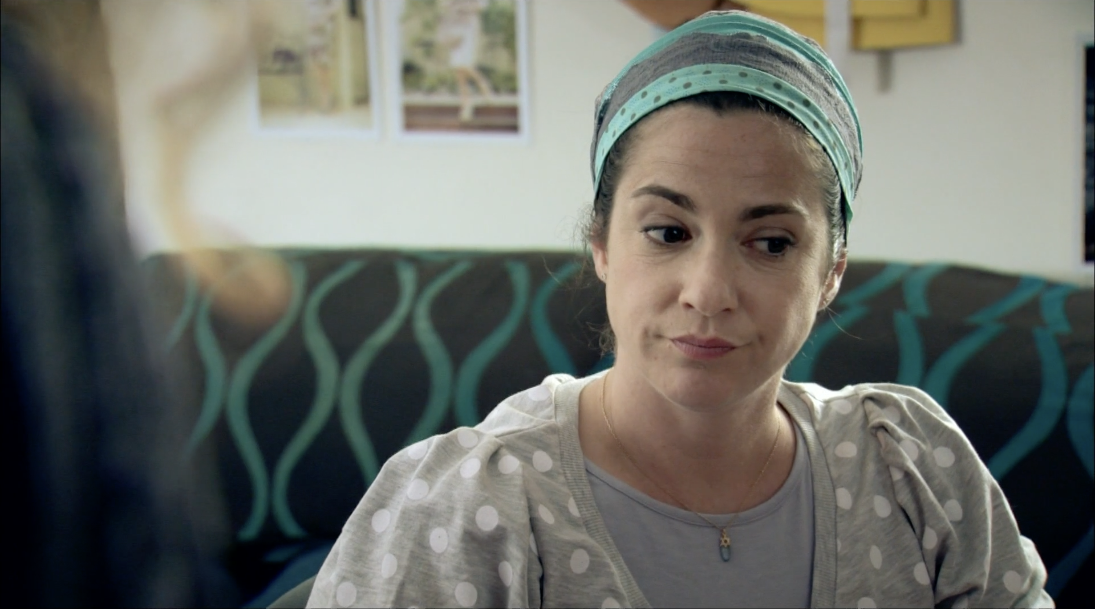 Srugim - Season 3, Episode 2 - A Candidate With Experience