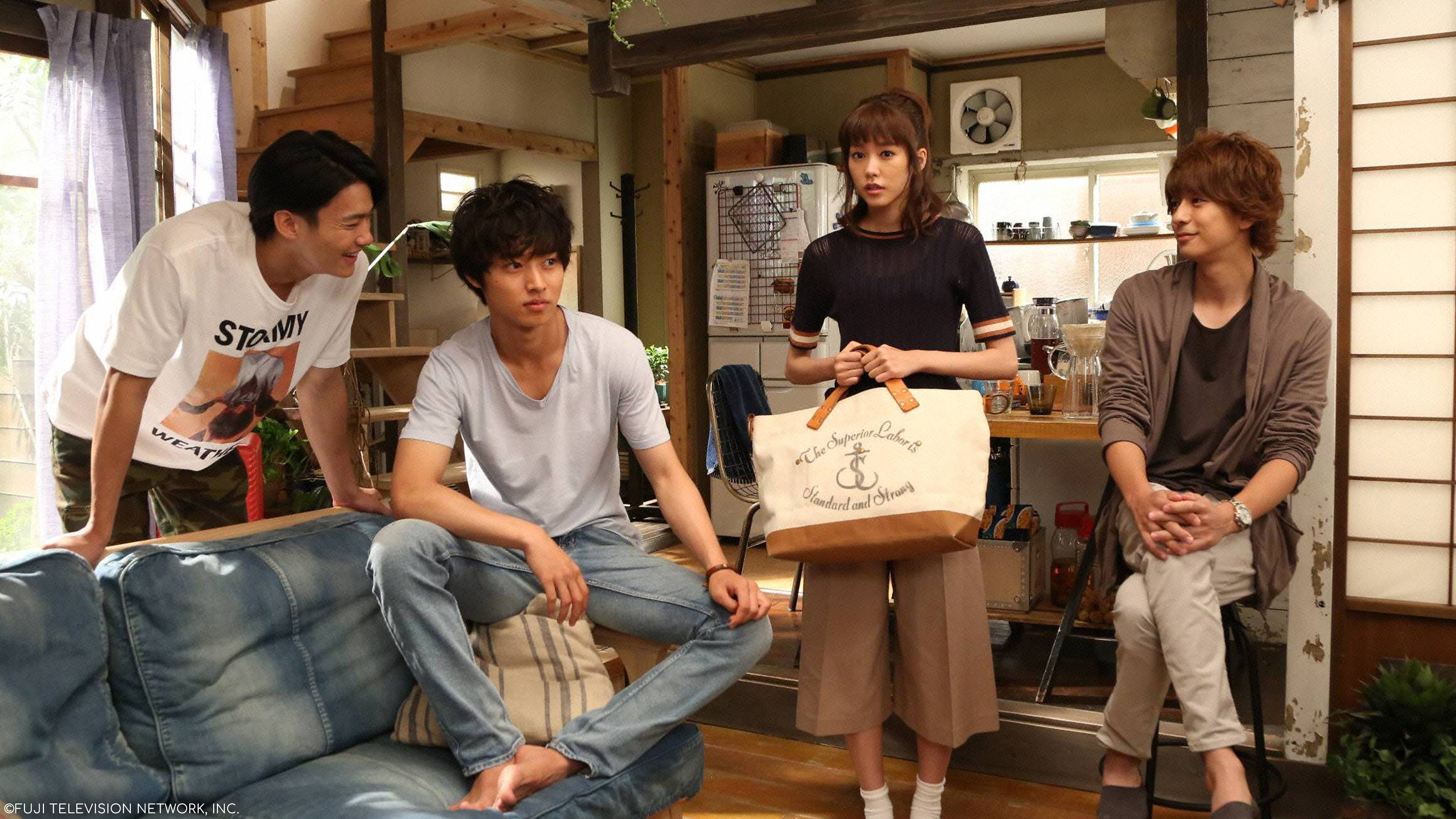 S1E1: A Girl & Three Sweethearts