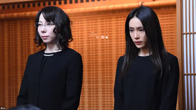 S1E10: Black Scandal