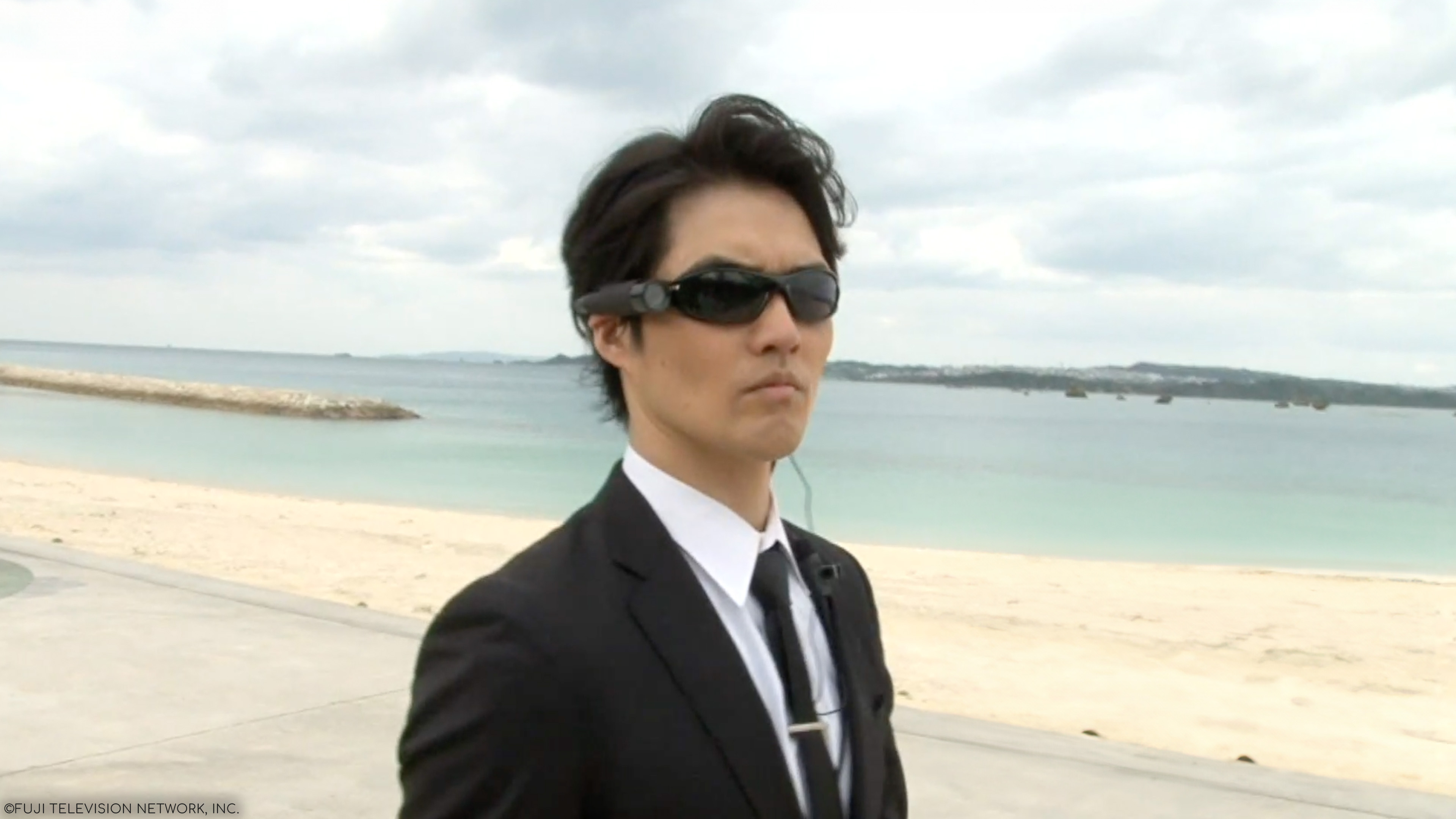 S1E30: Run For Money 