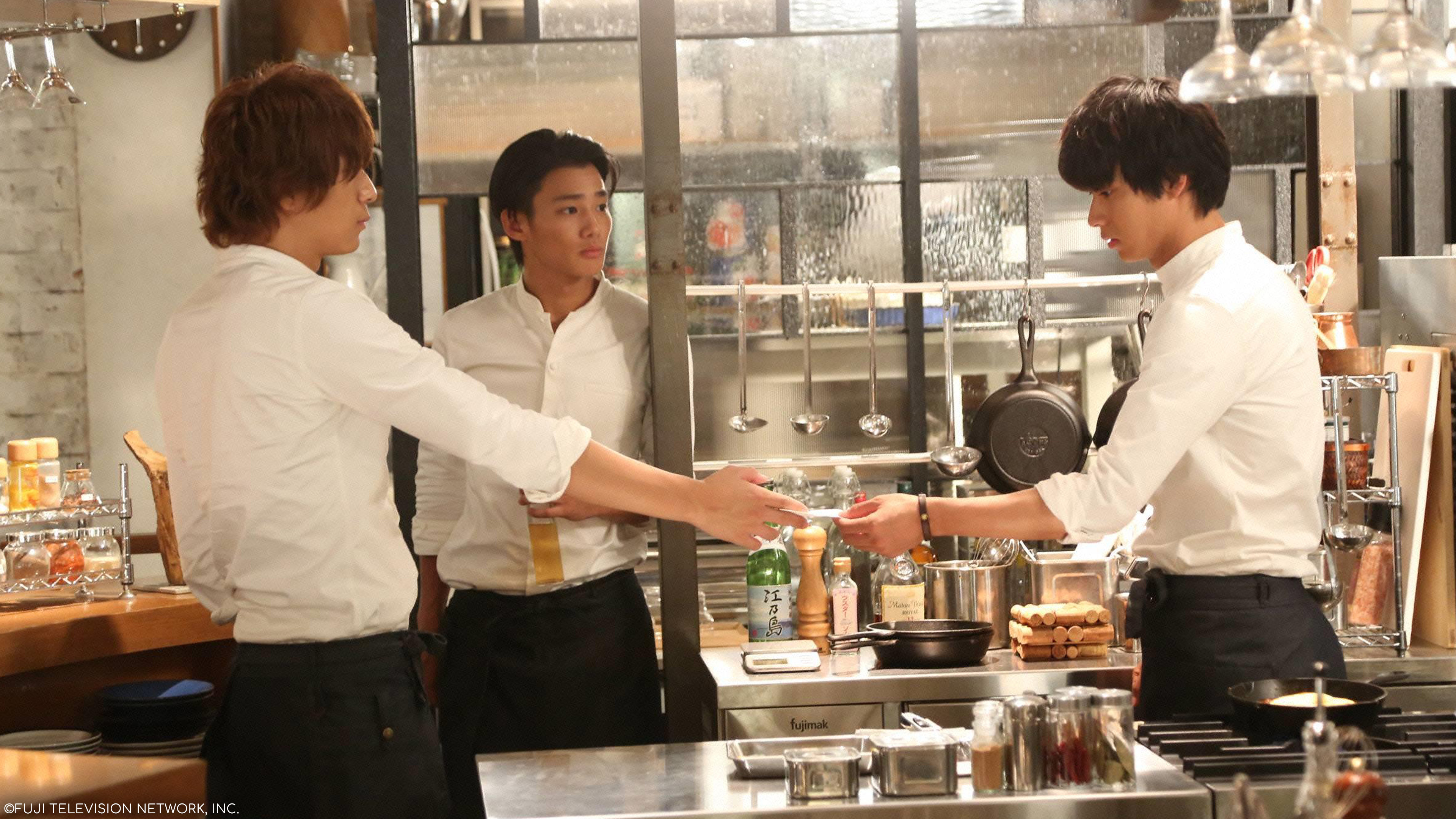 S1E10: A Girl & Three Sweethearts