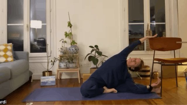 Plus loin avec la chaise !