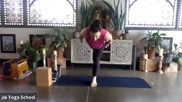 Jai Vinyasa with Mandy