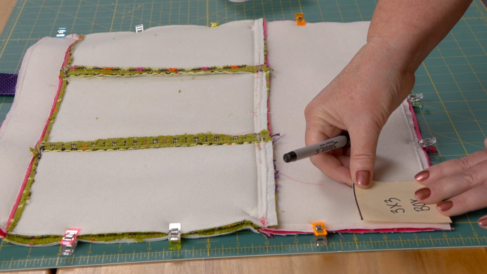 10.6.9 - Box Corners & Completing Tote Exterior