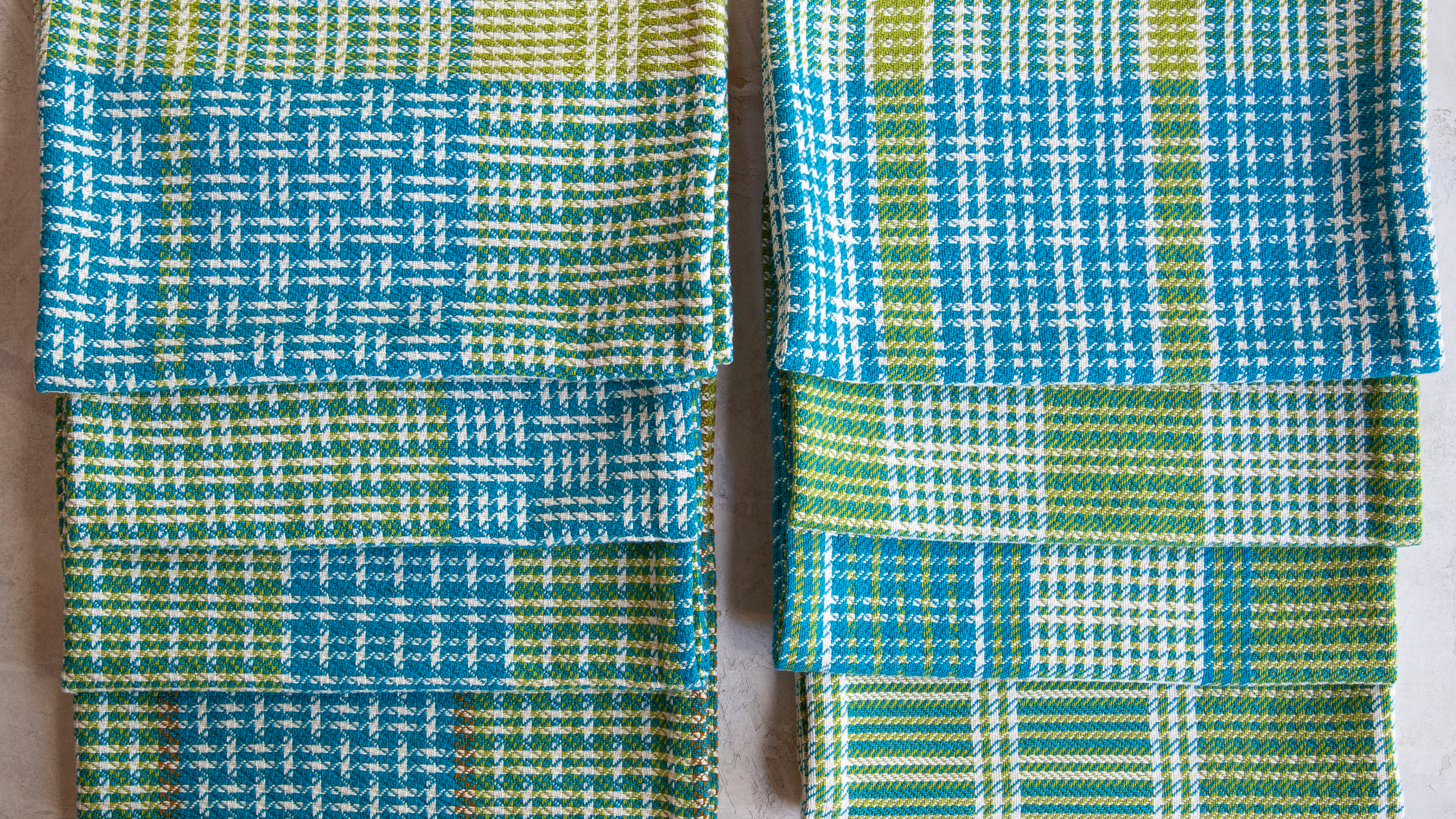 Season 7 Episode 1 - Turned Twill with Colour and Weave