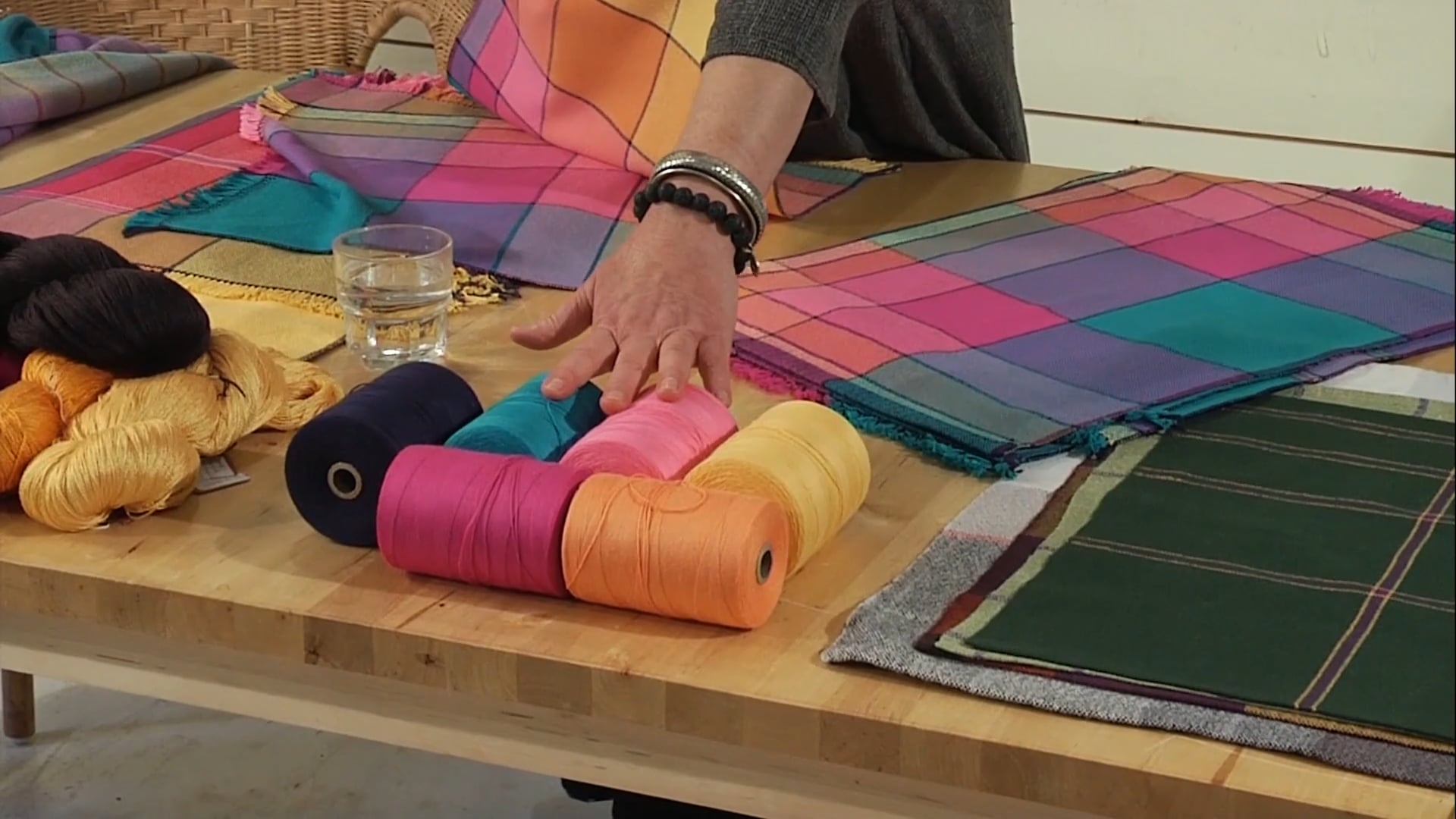 2.5.1 - Parrot at the table