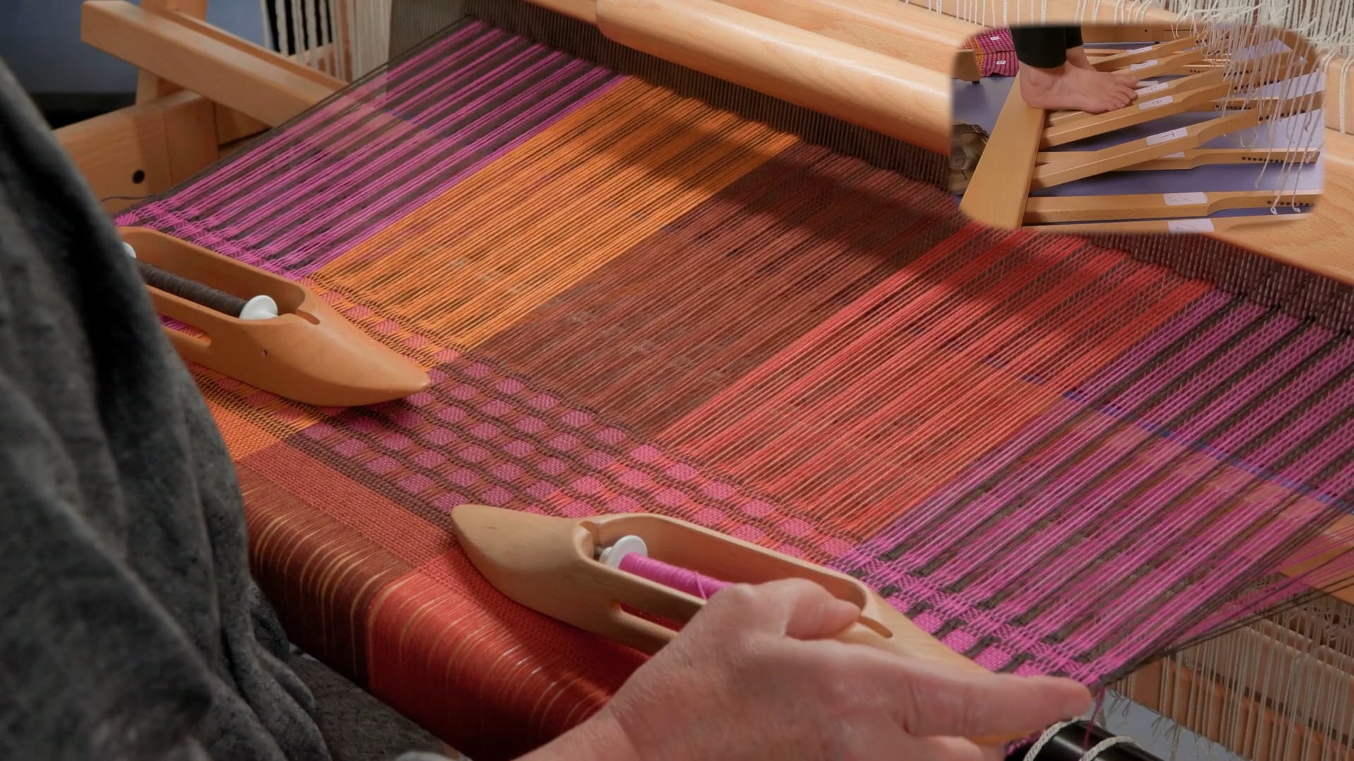 9.7.4 - Cushions at the Loom Honeycomb+