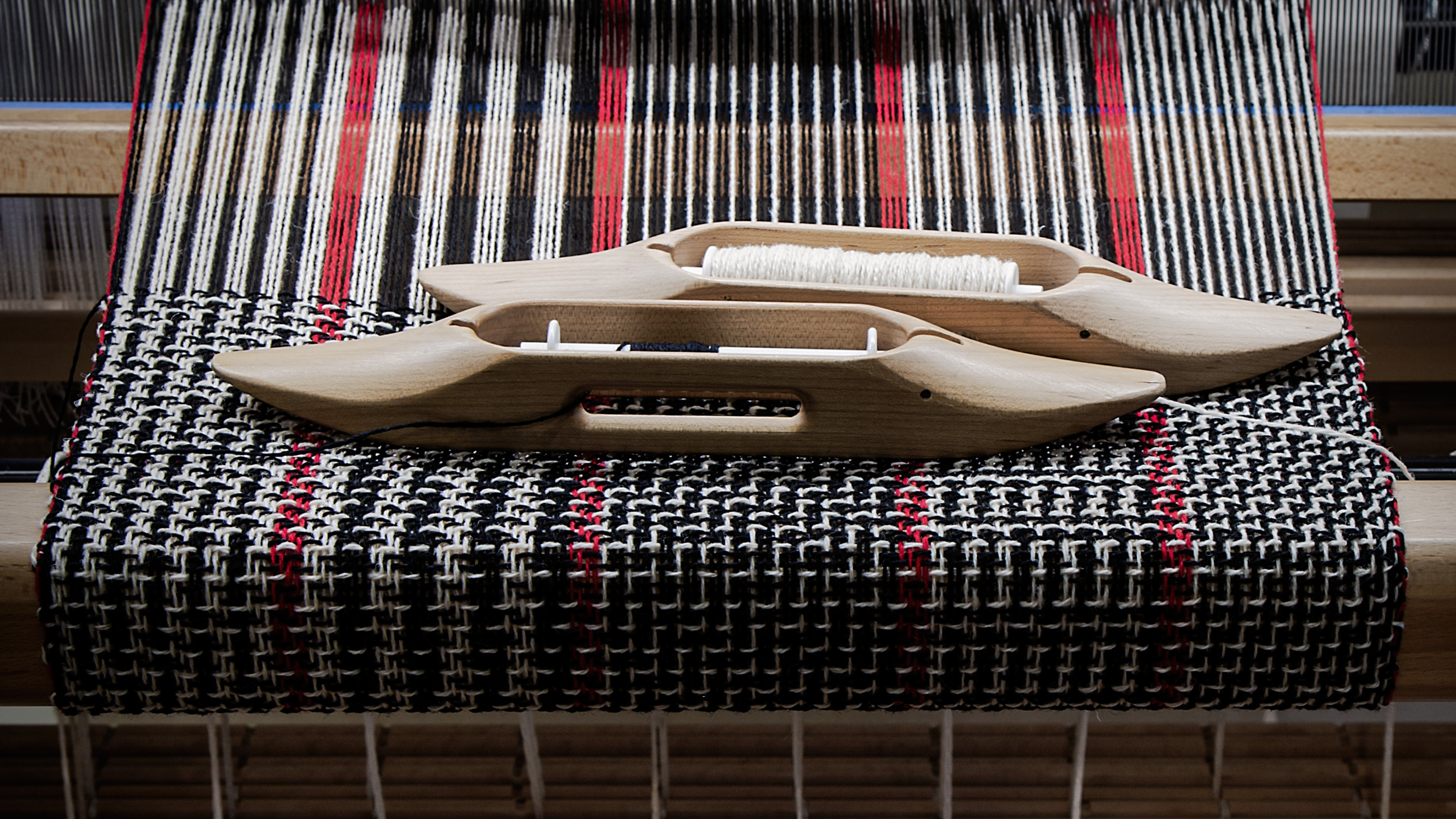 Season 4 Episode 6 - Colour & Weave Meets Twill