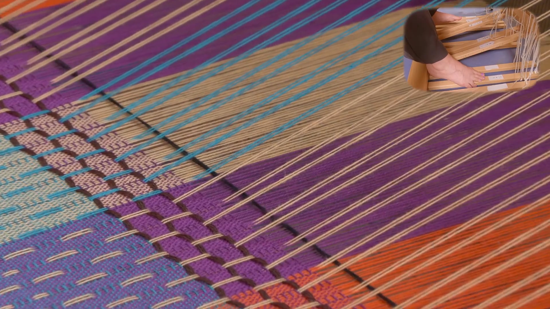 10.5.4 - At the Loom Cannelé