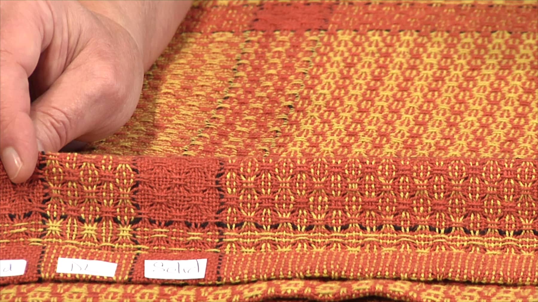 5.4.4 - Huck Colour & Weave Show & Tell