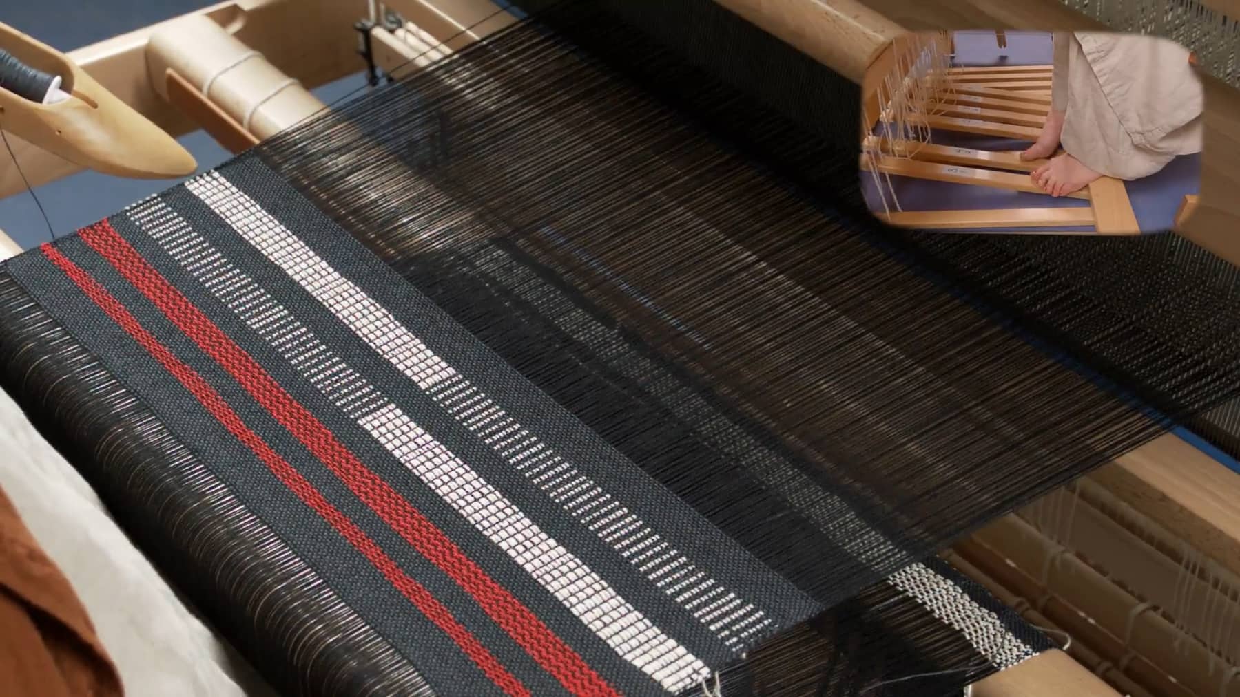 7.6.5 Crackle on Opposties at the Loom Part 1