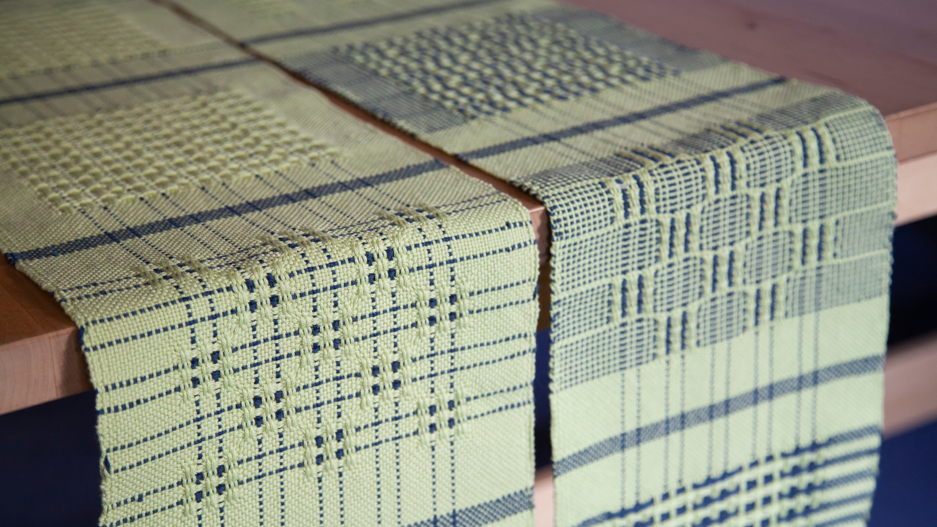 Season 5 Episode 5 - Swedish Lace