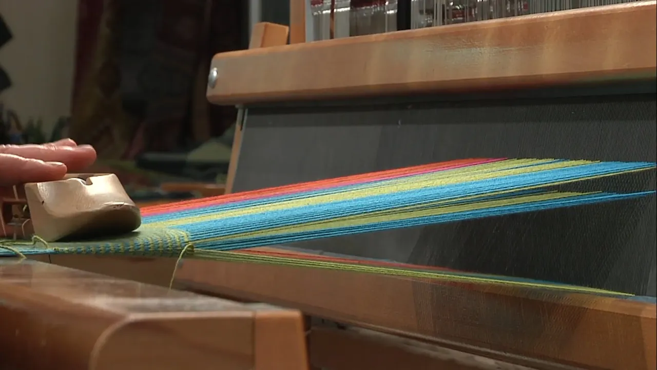 3.7.3 - Weaving a Tube and Two Separate Layers - Season 3 Episode 7 ...