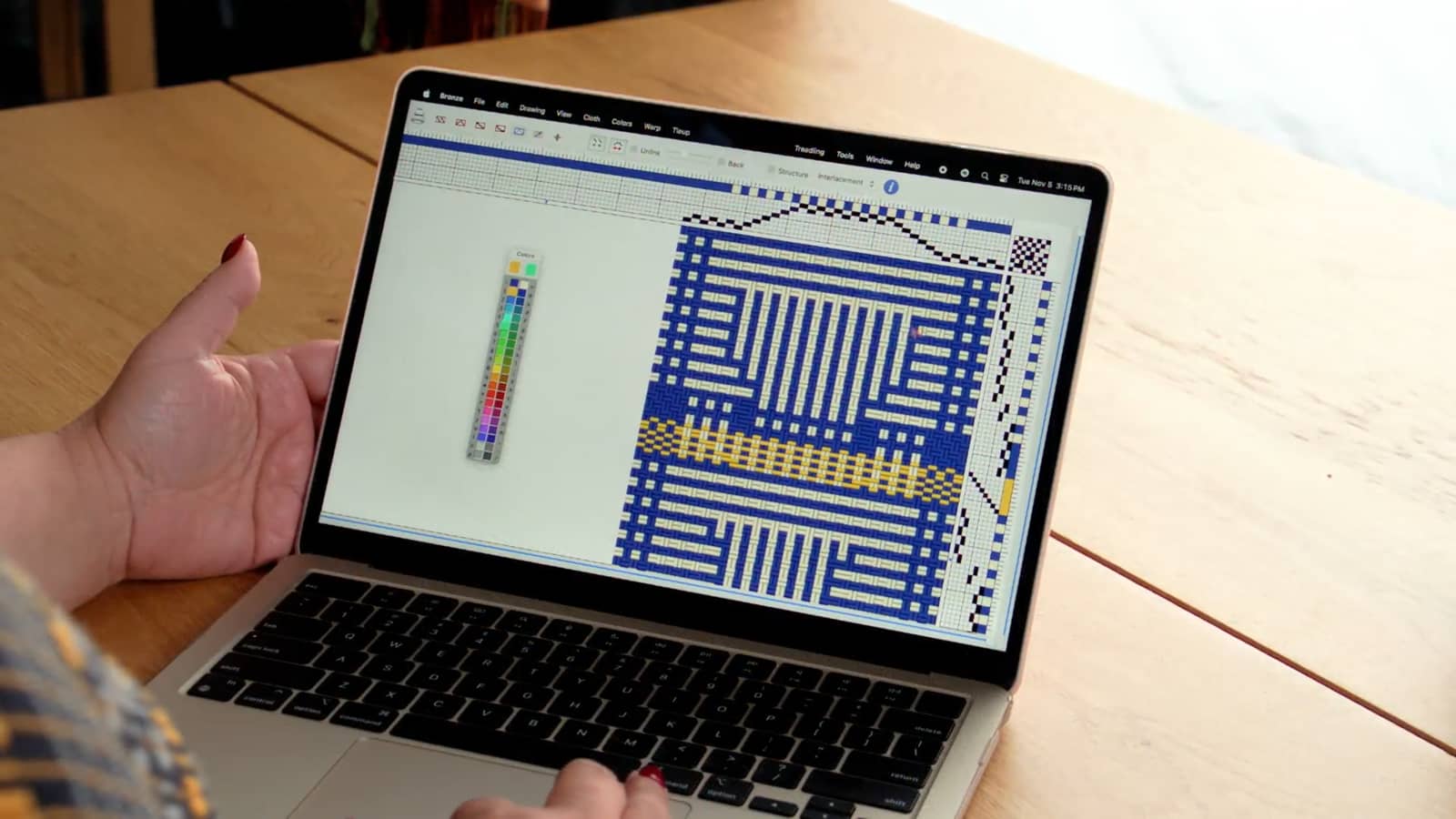 9.1.7 - Fiberworks 8 Shaft Shadow Weave Further Explorations