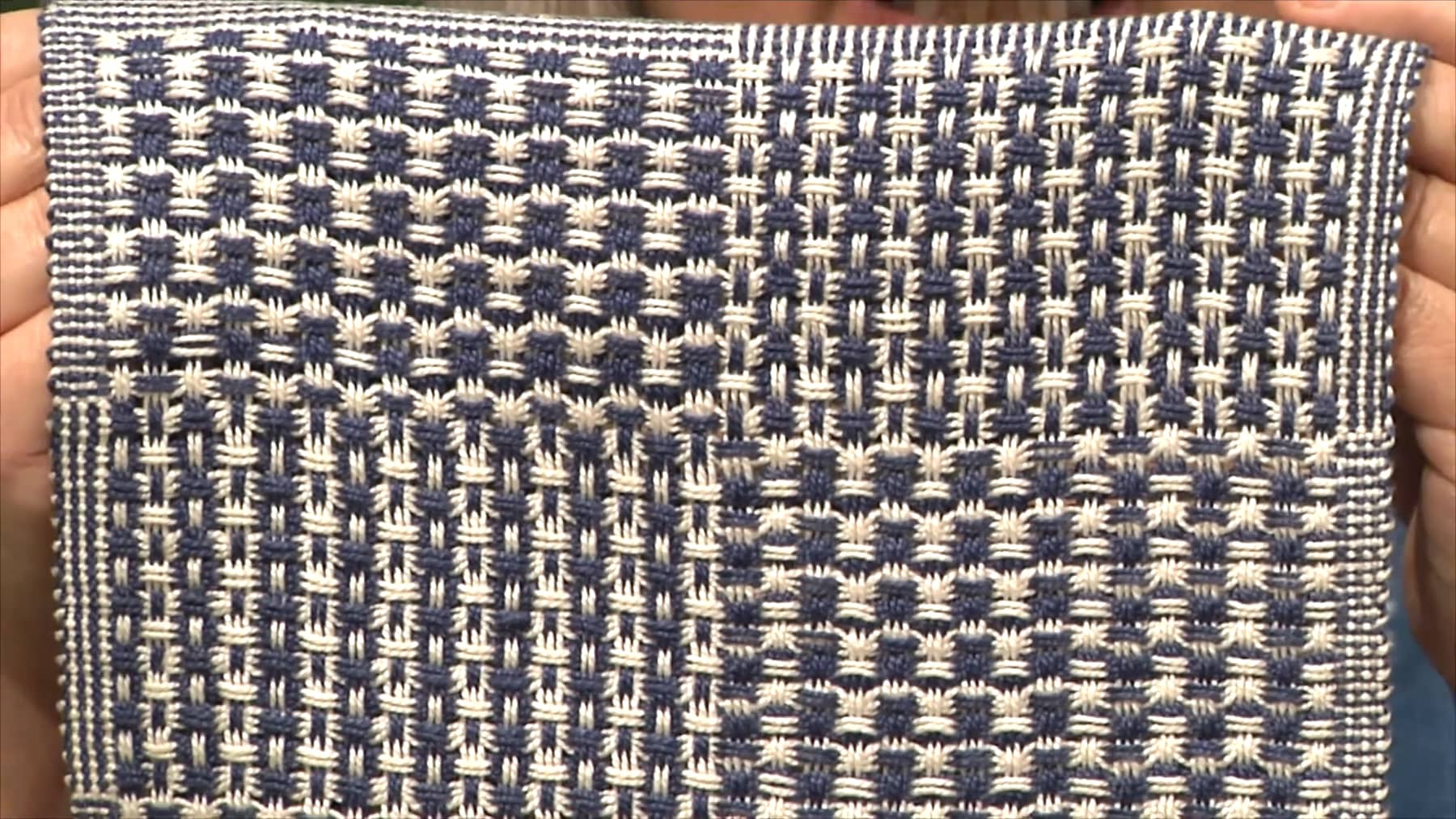 5.4.1 - Intro to Huck Colour & Weave