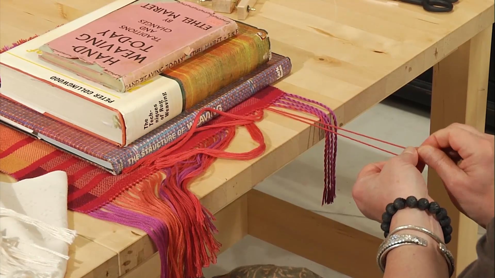 1.10.1 - Intro and Fringe Twisting