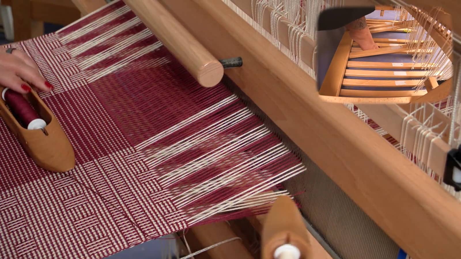 9.1.4 - 4 Shaft at the Loom Shadow Weave Further Explorations