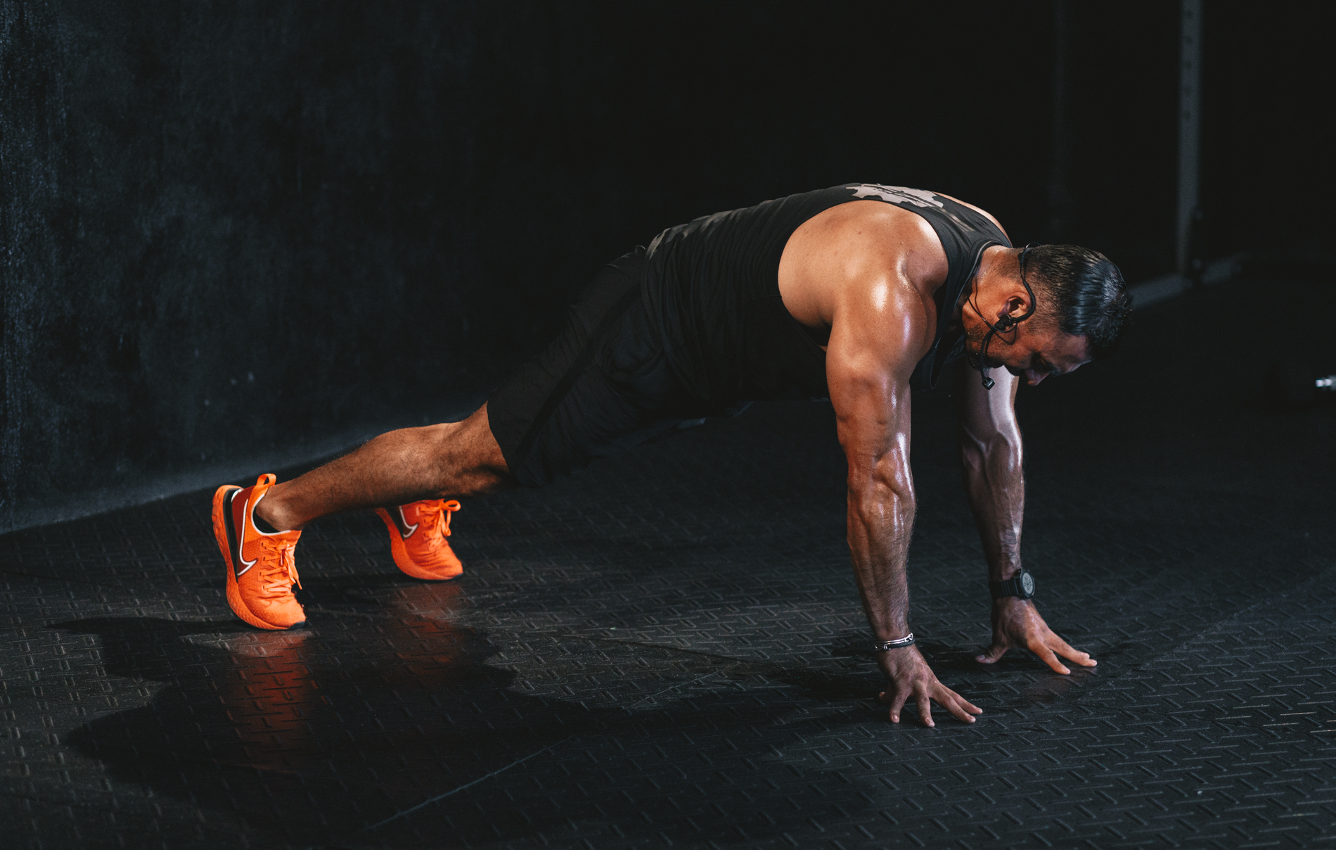 60-Min Full Body HIIT con Ulises 