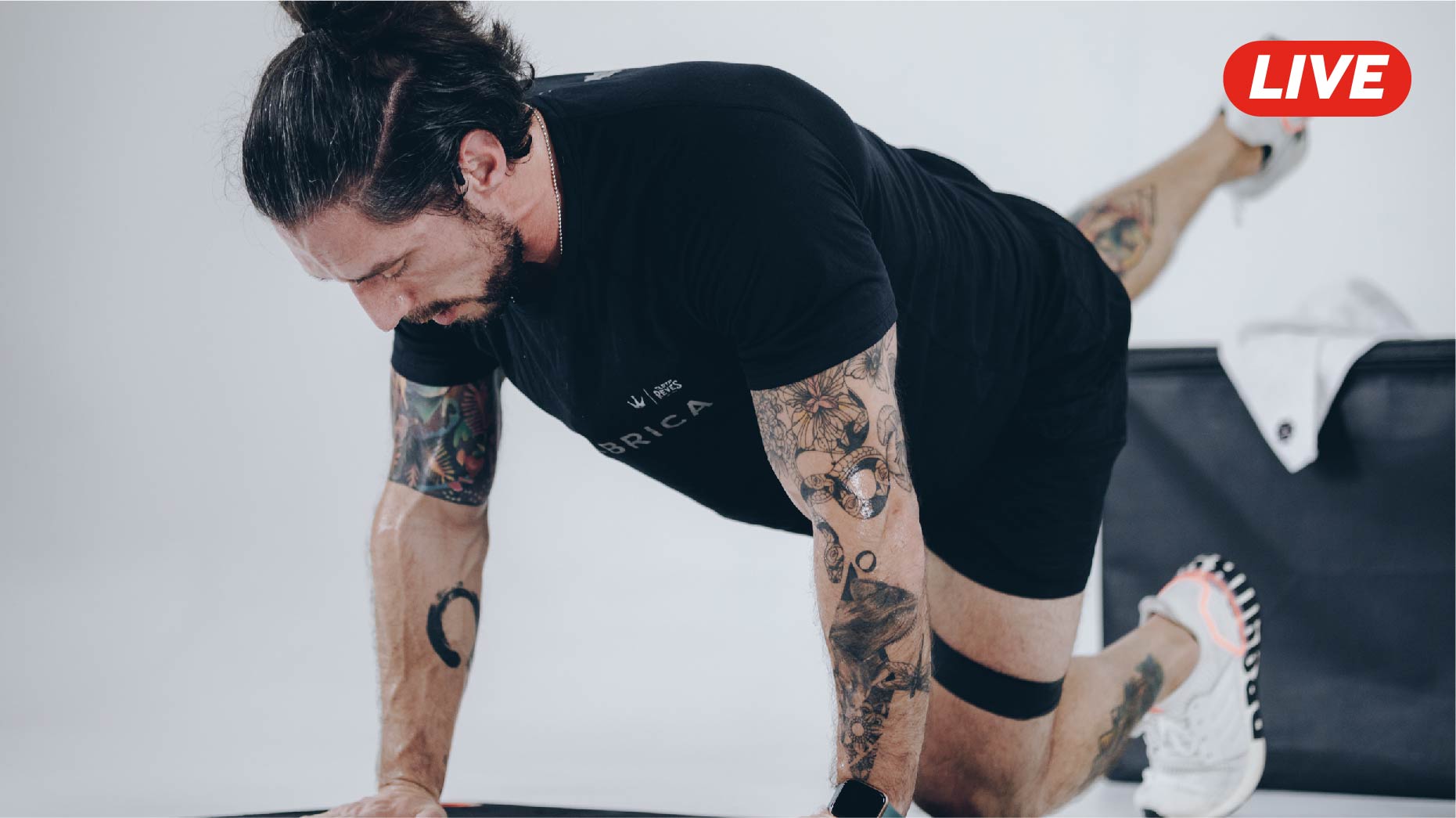 04Nov - Pierna (Cuádriceps y Glúteo) con Héctor & Sergio 