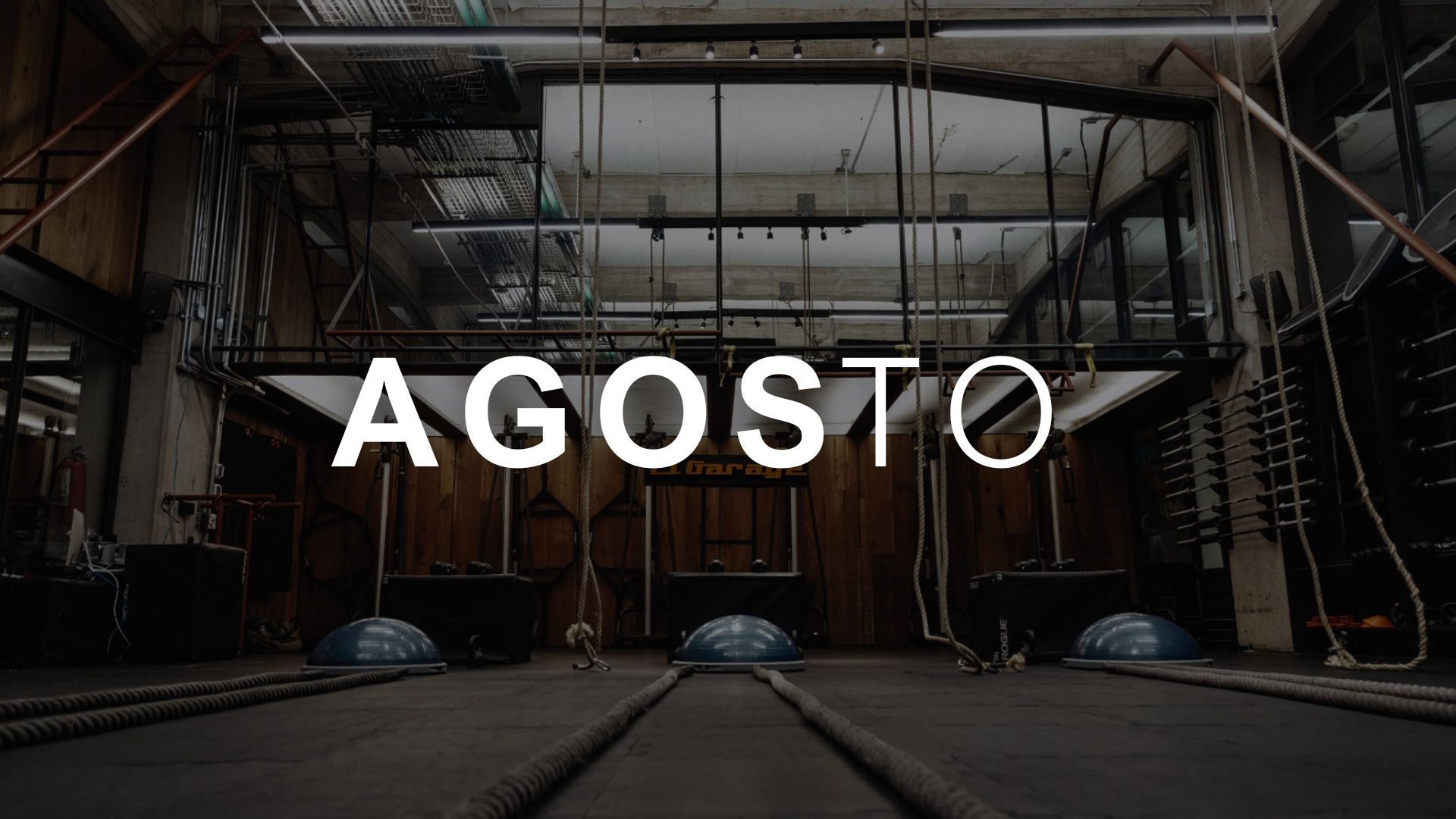 AGOSTO