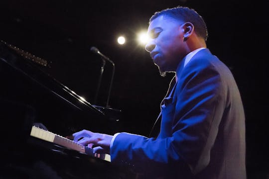 Christian Sands Trio: Christmas Stories