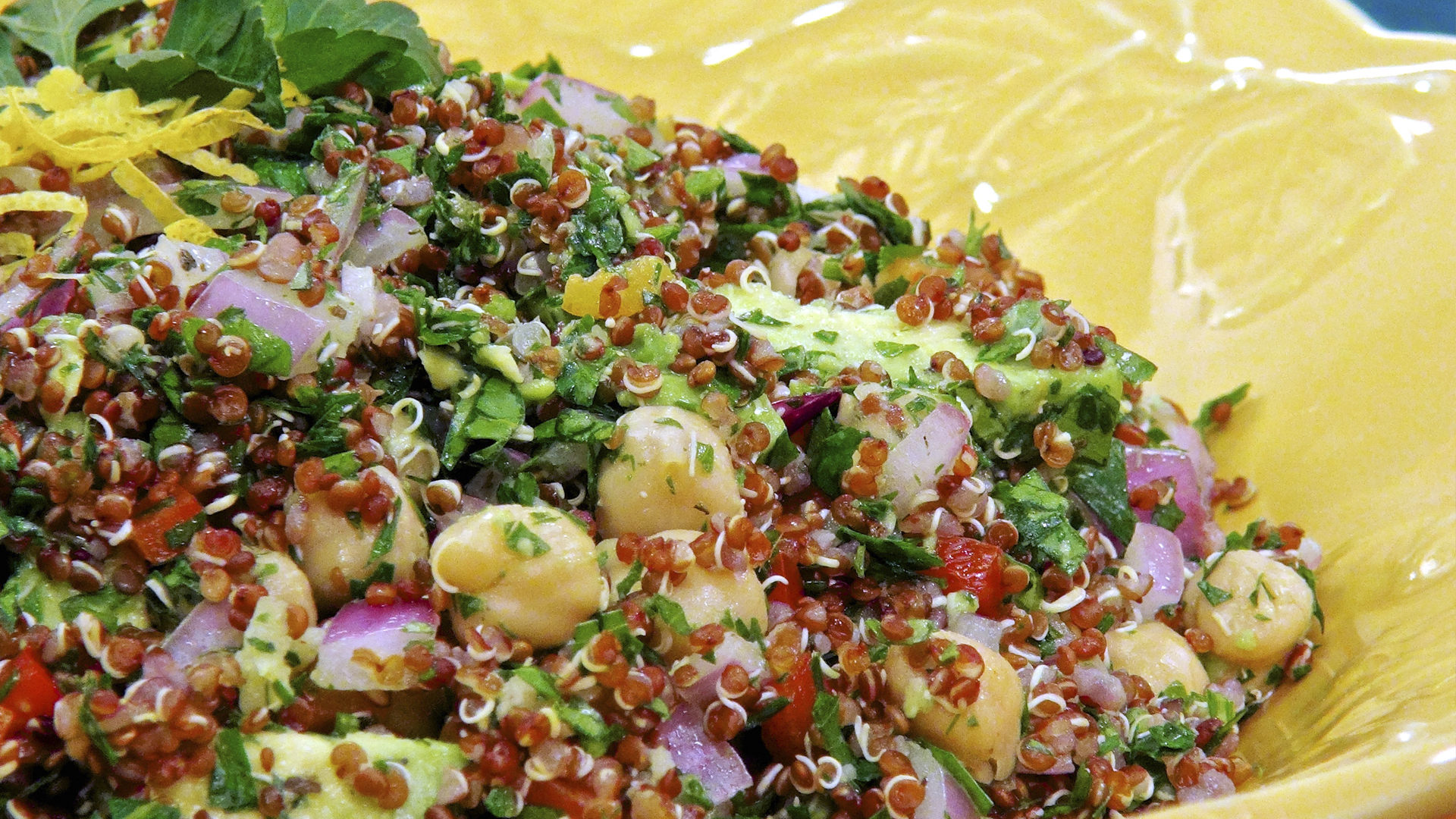 “Spectacular Summer Salads” - Episode 310 (24 min)