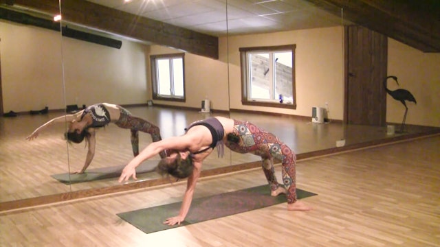 Advanced Yoga Flow Strengthing