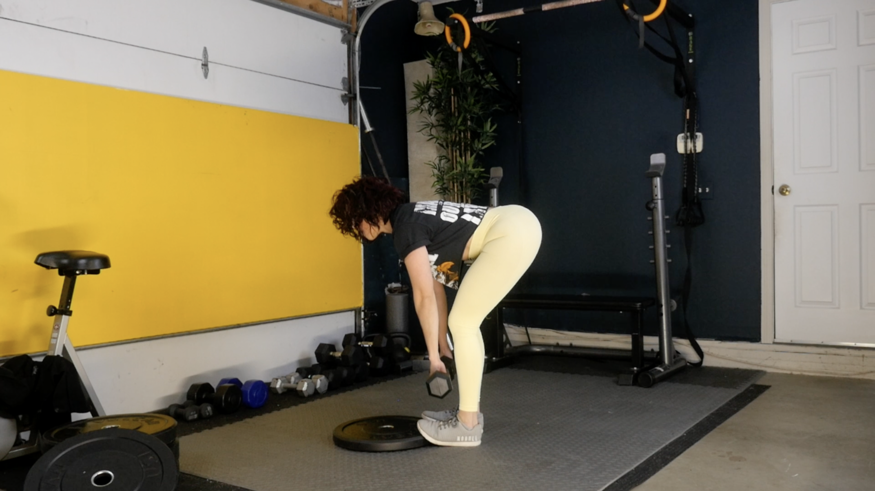 HV Week 2 Day 2 Exercise 1 Elevated toes dumbell Romanian Deadlifts