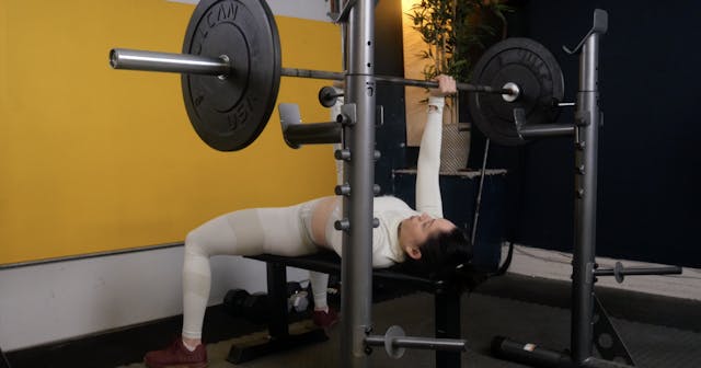 Chest & Arms Ex. 1 - Flat Bench Barbe...