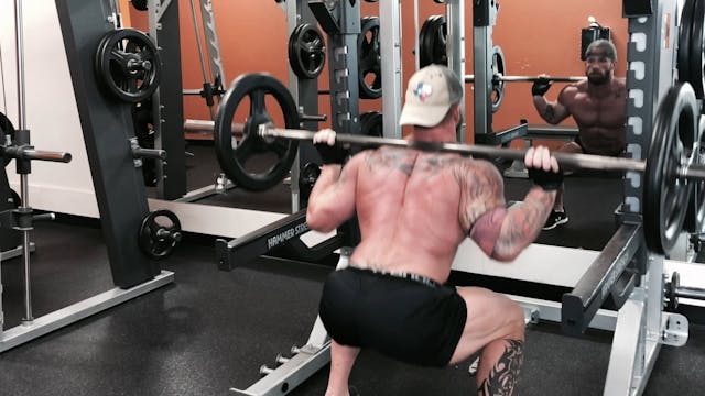 Quads Glutes - Weighted Straight bar ...
