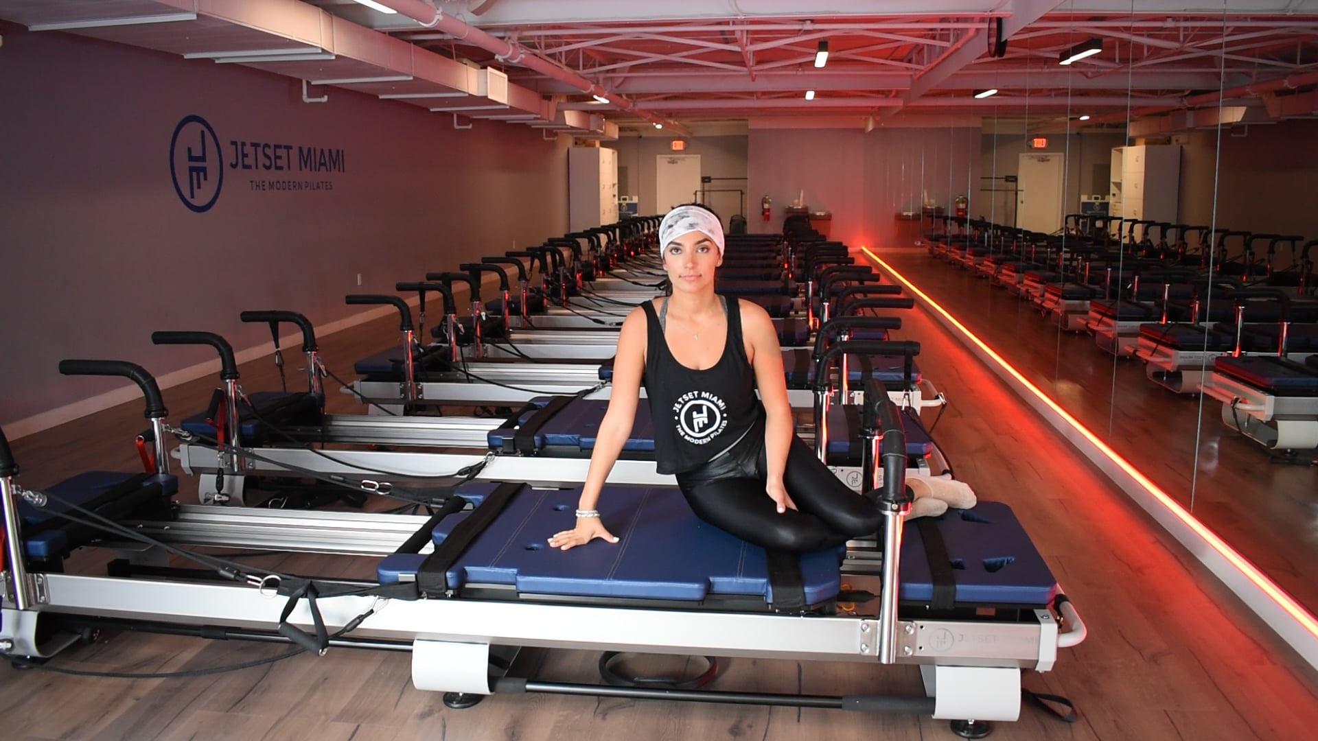 Side Leg Press On Handlebar